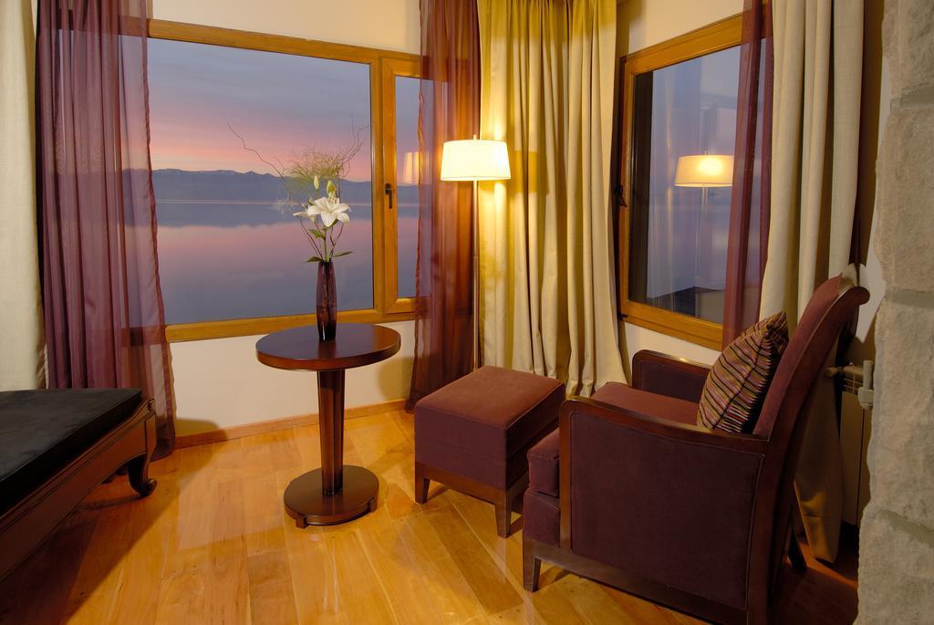 Alma Del Lago Suites & Spa Σαν Κάρλος ντε Μπαριλότσε Εξωτερικό φωτογραφία A room at the hotel
