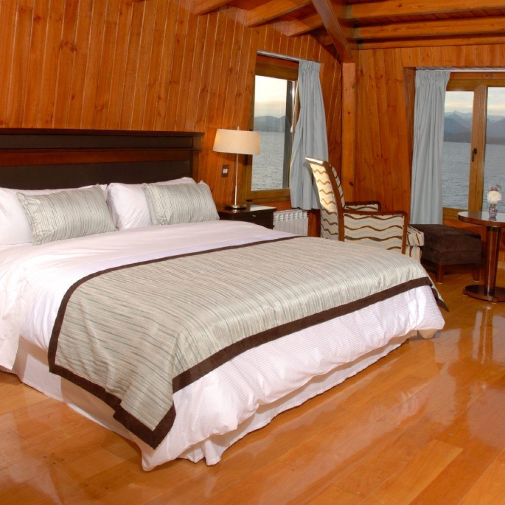 Alma Del Lago Suites & Spa Σαν Κάρλος ντε Μπαριλότσε Εξωτερικό φωτογραφία A bedroom in the hotel