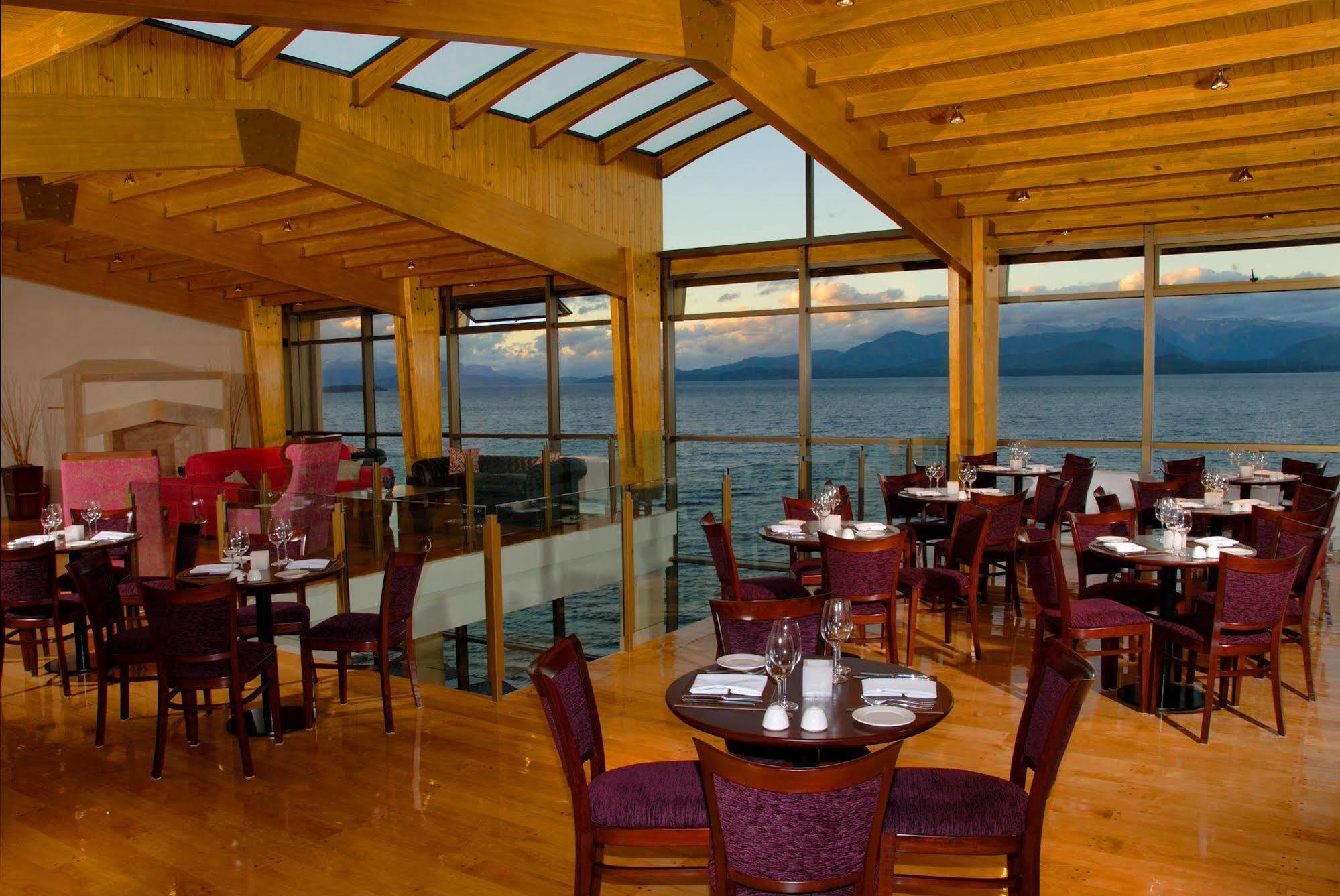Alma Del Lago Suites & Spa Σαν Κάρλος ντε Μπαριλότσε Εξωτερικό φωτογραφία The restaurant at the Hotel